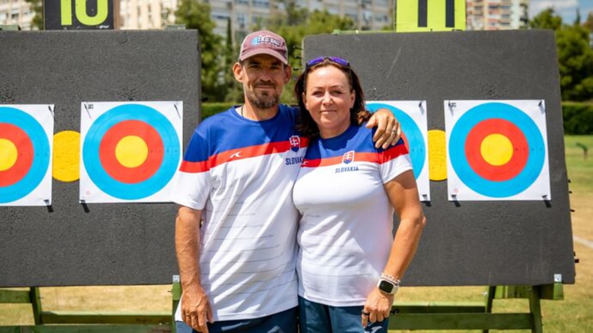 Slovak Archers, Both 50+, Shatter World Record in Turkey