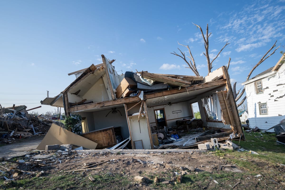 Menasha Volunteers Aim to Fix 100 Tornado-Hit Homes in 100 Days - Image 3
