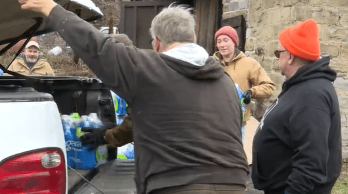 Volunteers Tackle Water Crisis in McDowell County, WV