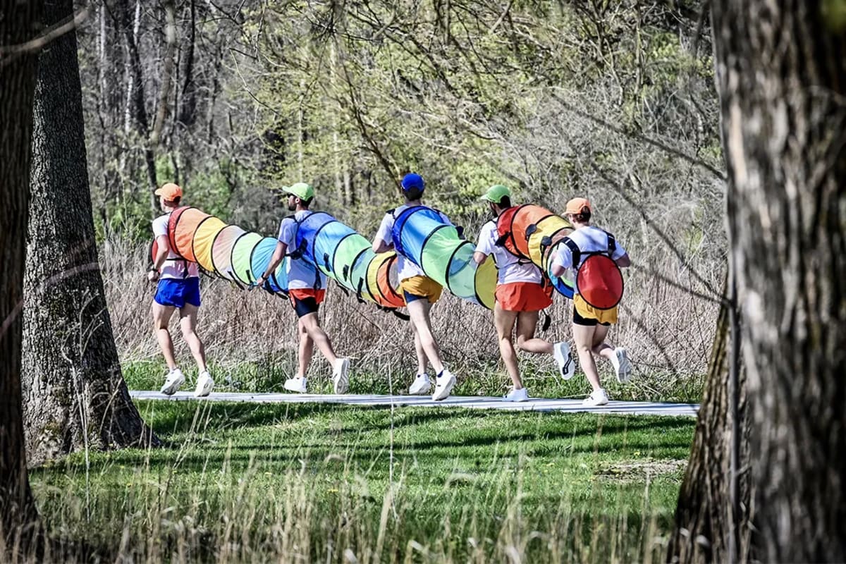 5 Friends Chase Second World Record in Caterpillar Costume - Image 4