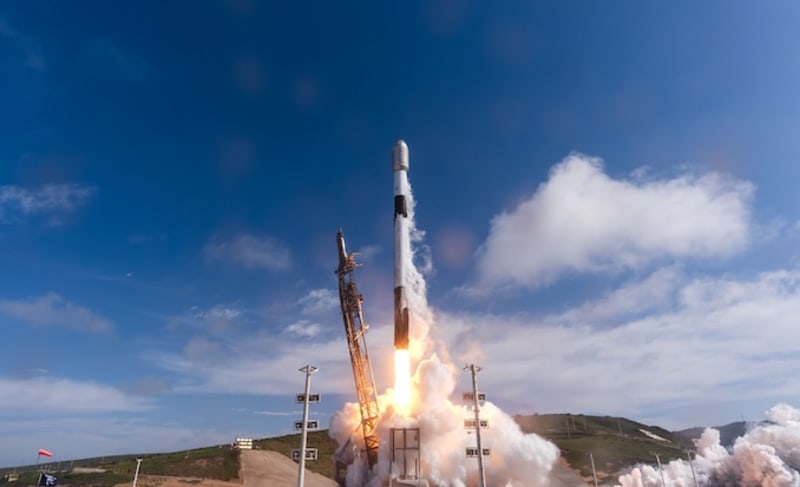 SpaceX Falcon 9 Back Flying After 5-Day Safety Pause