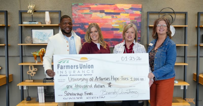 Agent Splits $1K Into 4 Scholarships to Help More Students