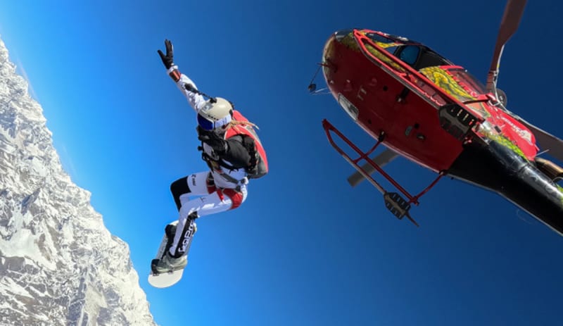 Belarusian Athlete Soars Into History With Record-Breaking Skysurfing Jump Above Everest