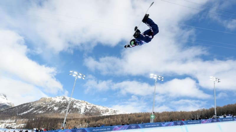 Chloe Kim Dominates Olympic Qualifying Four Weeks After Injury