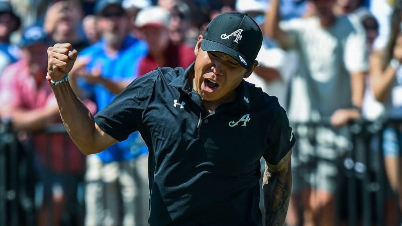 Golfer Anthony Kim Wins First Tournament in 16 Years