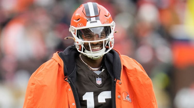 Rookie Shedeur Sanders Earns Pro Bowl Nod in First Season - Image 3