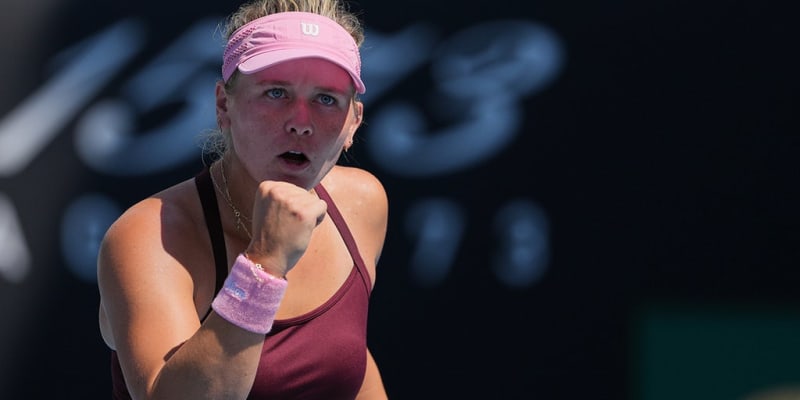 Tennis Fan's Barking Fuels Peyton Stearns' Upset Win - Image 2