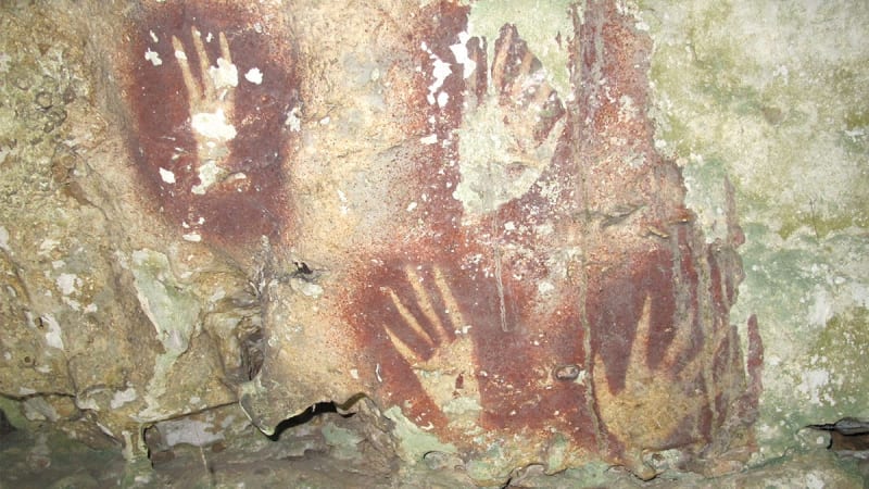 68,000-Year-Old Cave Art Rewrites Human History - Image 4
