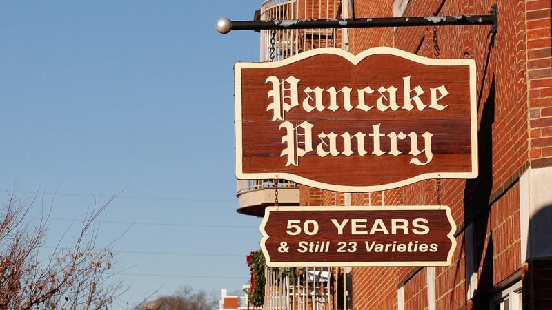 5 Southern Pancake Houses That Draw Lines for Decades - Image 5