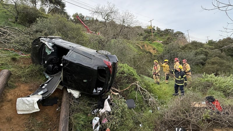 LA Rescue Team Saves Woman After 150-Foot Cliff Plunge - Image 4