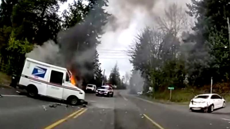 Deputy Pulls Mail Driver from Burning Truck in Washington - Image 5