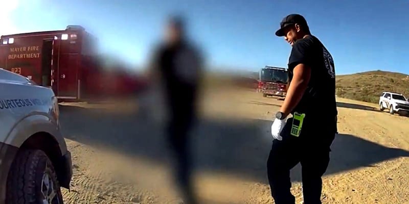 Arizona Deputies Save Choking 2-Week-Old in Roadside Rescue - Image 2