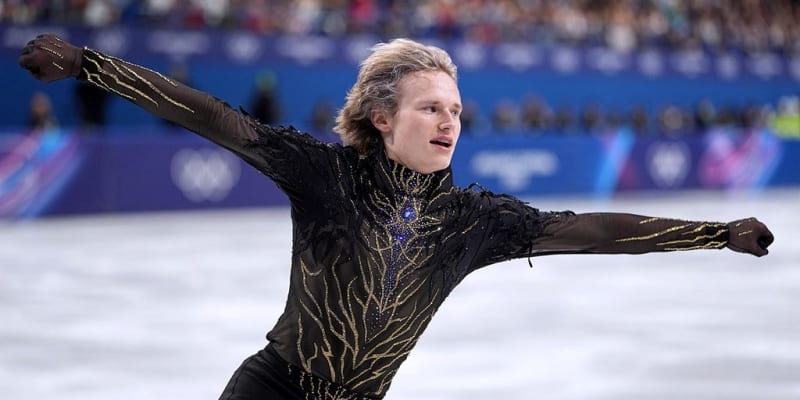 US Figure Skating Wins Gold by Just One Point - Image 2