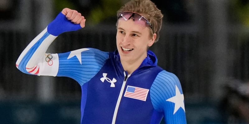 Jordan Stolz Wins Gold, Sets Olympic Record in 1,000 Meters - Image 2