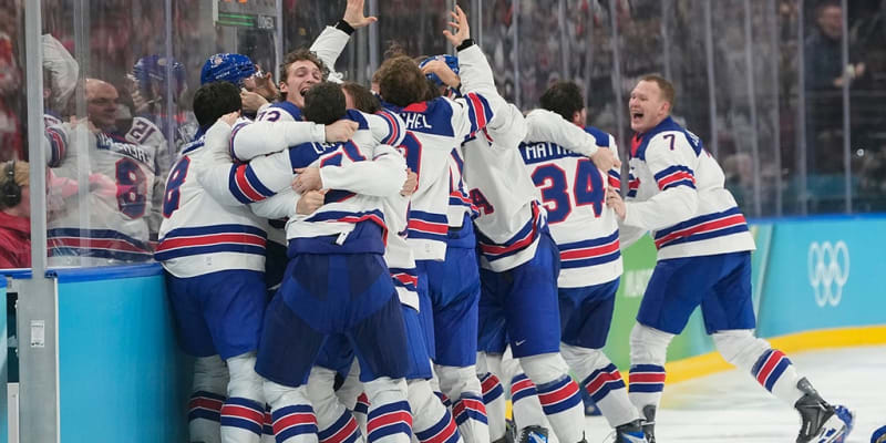 US Men's Hockey Team Heads to State of the Union After Gold - Image 2