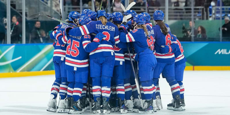 US Women's Hockey Team to Visit White House After Gold - Image 2