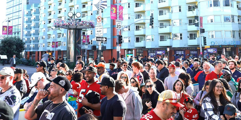 49ers Stars Celebrate San Francisco as Super Bowl Returns - Image 2