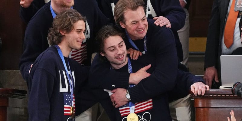 Olympic Hockey Team Gets Hero's Welcome at State of the Union - Image 2
