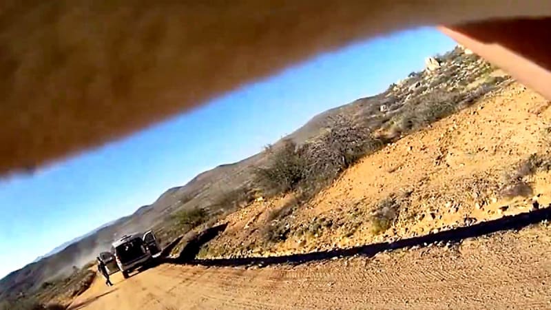 Arizona Deputies Save Choking 2-Week-Old in Roadside Rescue - Image 3