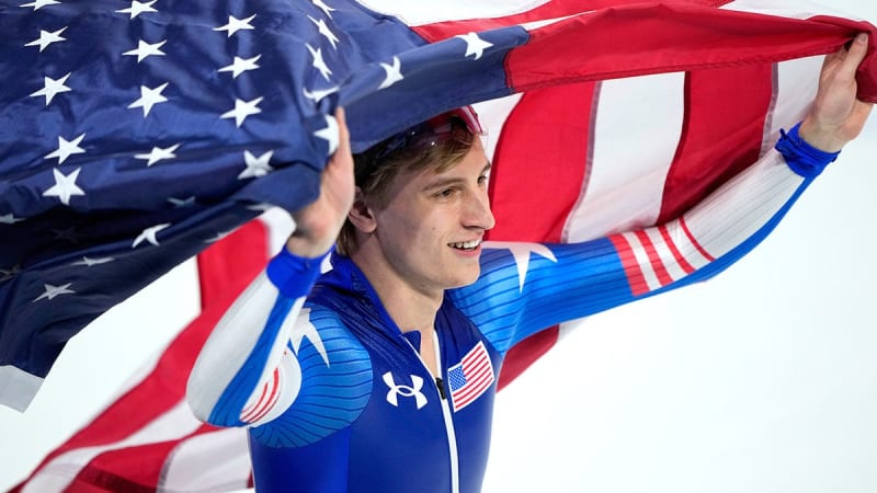 Jordan Stolz, 21, Breaks Olympic Record for Second Gold - Image 4