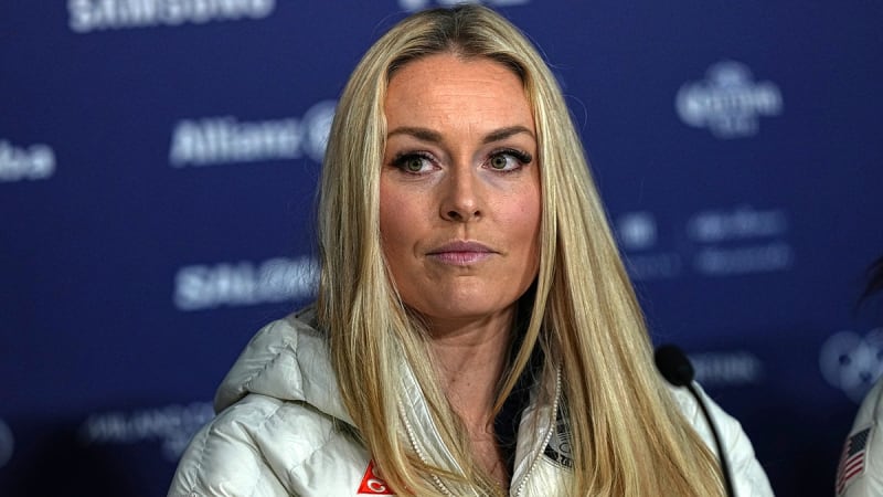 Lindsey Vonn Trains Days After ACL Rupture Before Olympics - Image 5