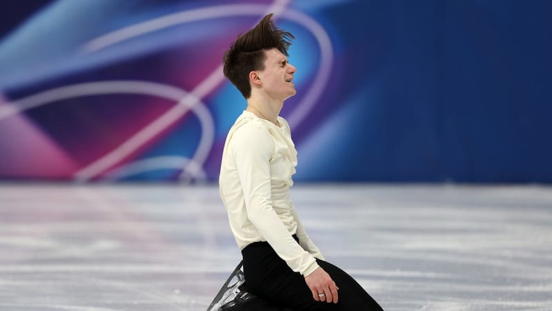 Figure Skater Honors Late Parents at Olympics - Image 3
