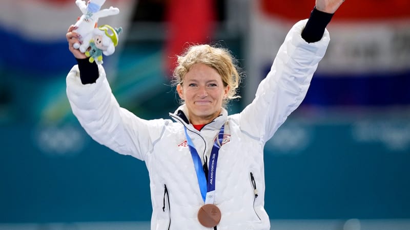 Speedskater Mia Manganello Wins Bronze in Final Olympic Race - Image 4