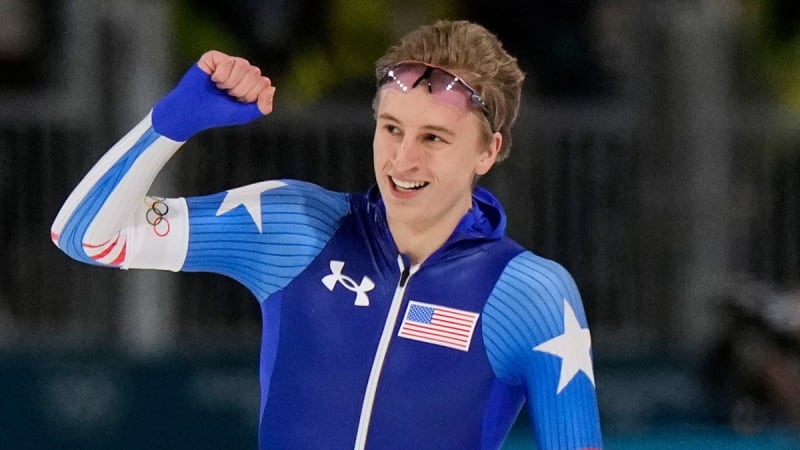 Jordan Stolz Wins Gold, Sets Olympic Record in 1,000 Meters - Image 4