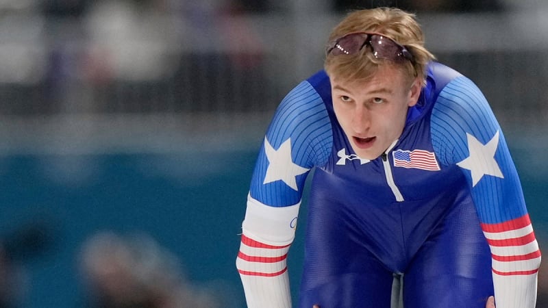 Jordan Stolz Wins Silver, Brings Home 3 Olympic Medals - Image 4