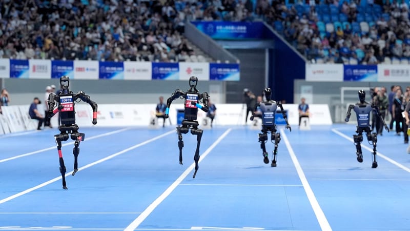 Chinese Robot Bolt Sprints at 22 MPH in Real Test - Image 3