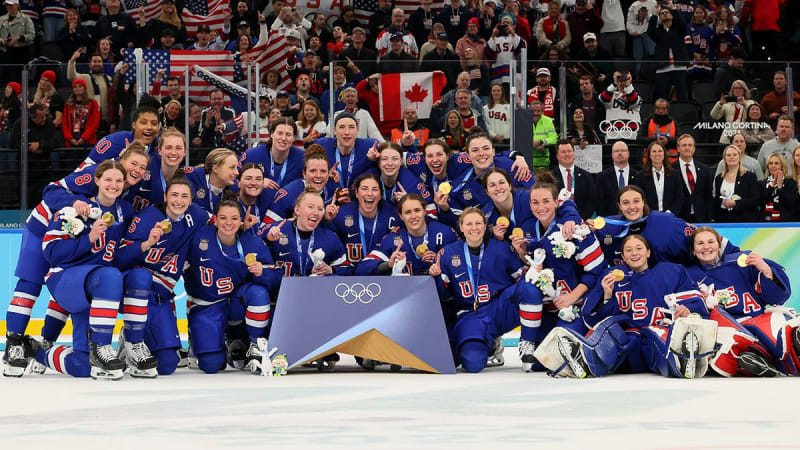 Flavor Flav Invites Gold Medal Hockey Team to Vegas Party - Image 5