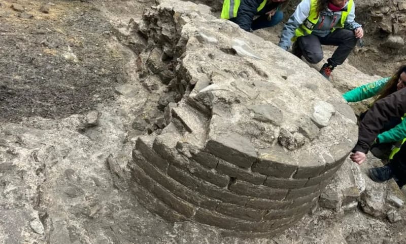 Archaeologists Find 2,000-Year-Old Vitruvius Basilica - Image 2