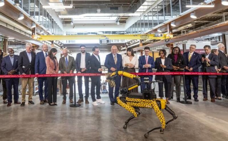 Pittsburgh Opens $100M Robotics Center on Old Steel Mill Site - Image 4
