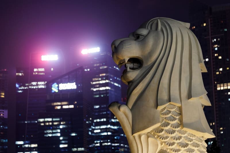 Singapore to Train 100,000 Workers in AI, Including Inmates