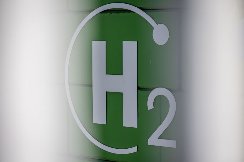 India Hits Record Low Price for Green Hydrogen at $3.08/kg