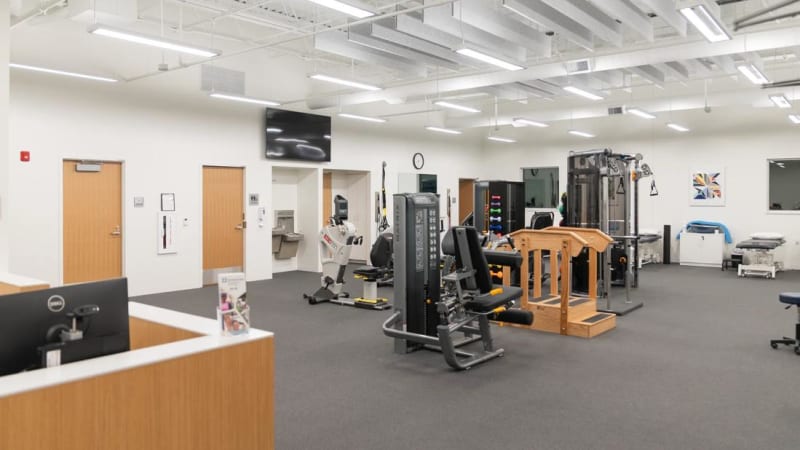 Cleveland Clinic Opens Erie Sports Therapy Center