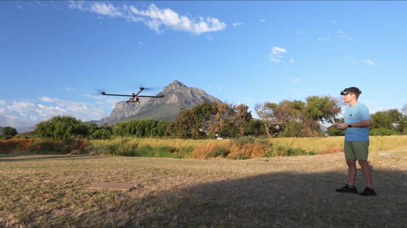 Drone Flies 3.5 Hours on Single Charge, Smashes Record - Image 5