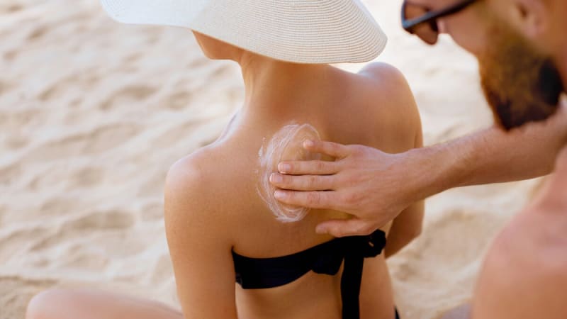 UCLA Creates Clear Zinc Sunscreen That Actually Looks Good - Image 2