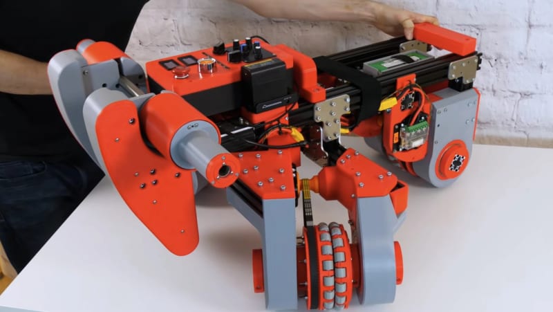 British Inventor Builds Electric Bike That Rides on One Ball - Image 5