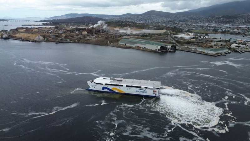 World's Largest Electric Ship Begins Harbor Trials - Image 4