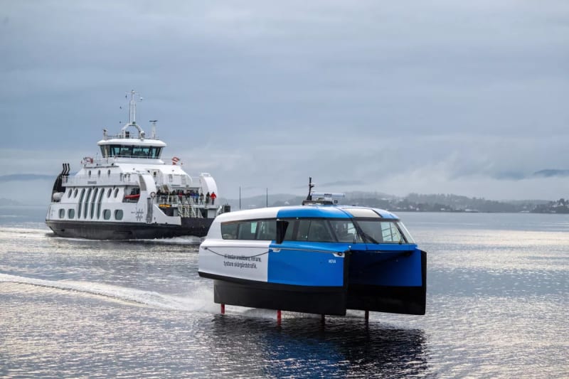 Electric Ferry Completes Record 160-Mile Coastal Voyage - Image 3