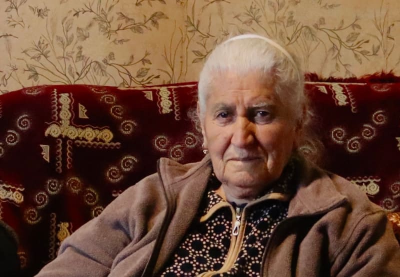 89-Year-Old Woman's 15-Year Vigil May Finally End