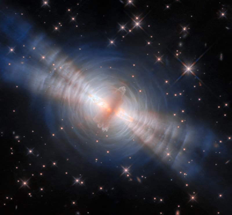 Hubble Reveals 'Egg Nebula' Star's Beautiful Final Days