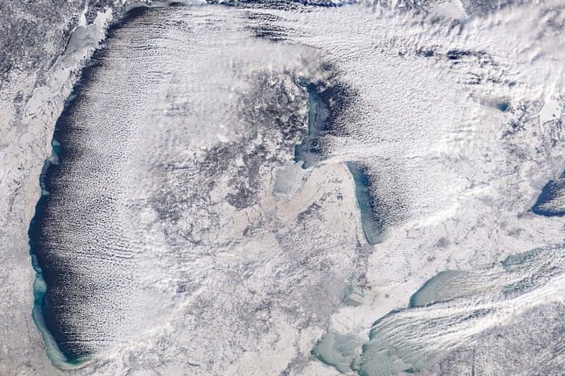 NASA Builds Library to Track Ocean Plastic From Space - Image 5