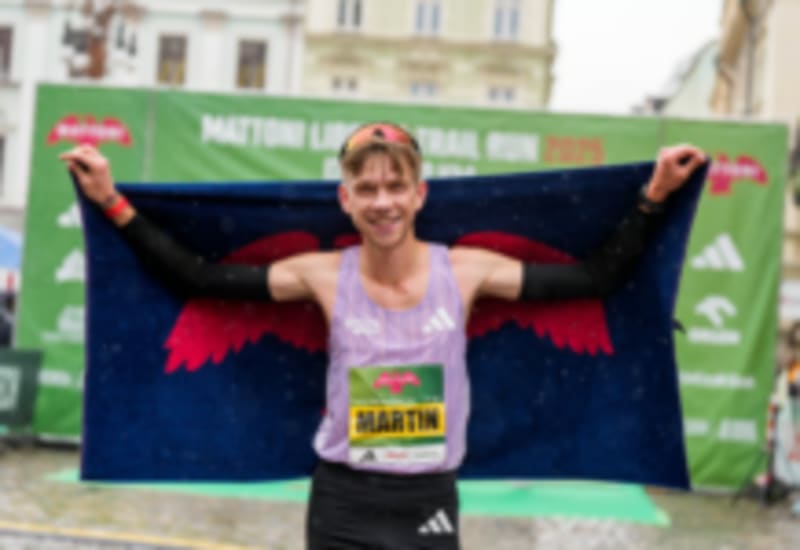 Runner Calls Shot, Breaks 29-Year-Old Indoor 800m Record - Image 4