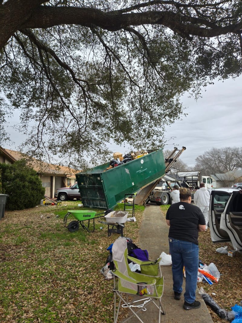 Volunteers Fill 3 Dumpsters to Save Veteran's Home - Image 4