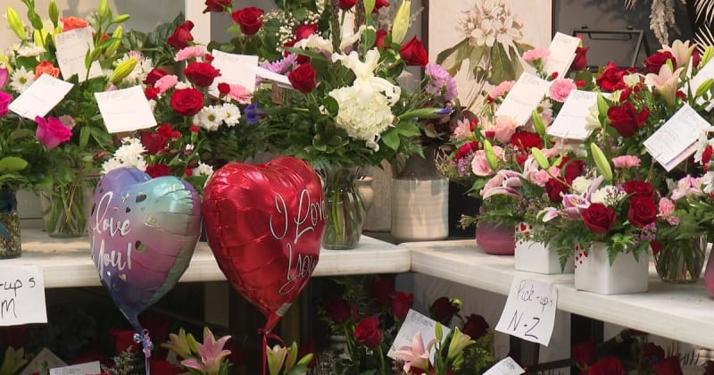 Church Volunteers Deliver Flowers to Fund Camp for 100 Kids