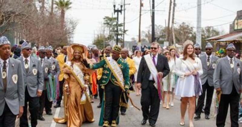 New Orleans Mardi Gras Krewes Unite in Kenner Tradition - Image 2