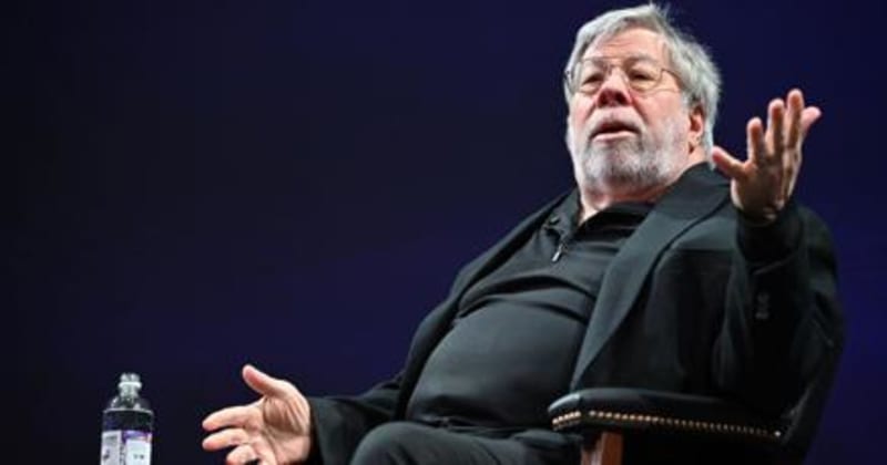 Steve Wozniak Inspires Students Weeks Before Apple Turns 50 - Image 2
