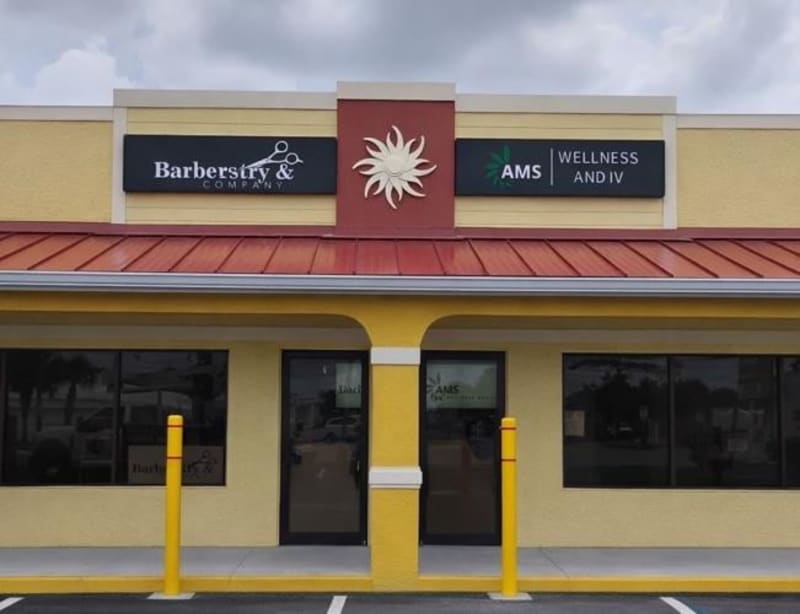 Florida Barbershop Survives Hurricane, Welcomes Clients Home - Image 2